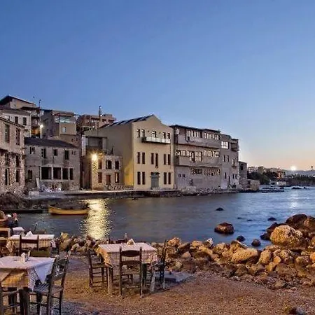 Microcosmos Halepas Hanya