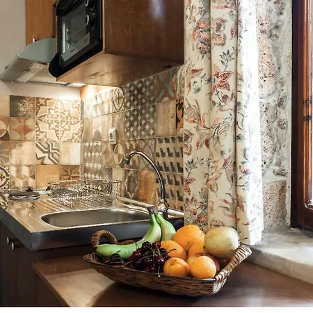 Tatil Evi Microcosmos Halepas Hanya