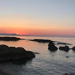 בית נופש Microcosmos Halepas *
