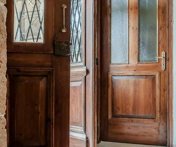 펜션 Microcosmos Halepas 하니아